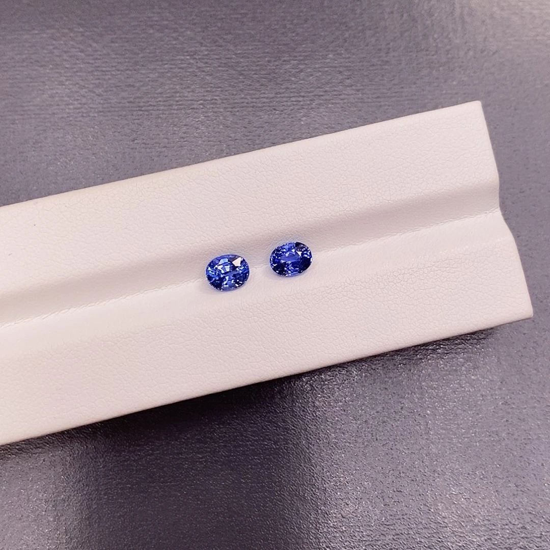 裸石蓝宝石0.975克拉+0.88克拉