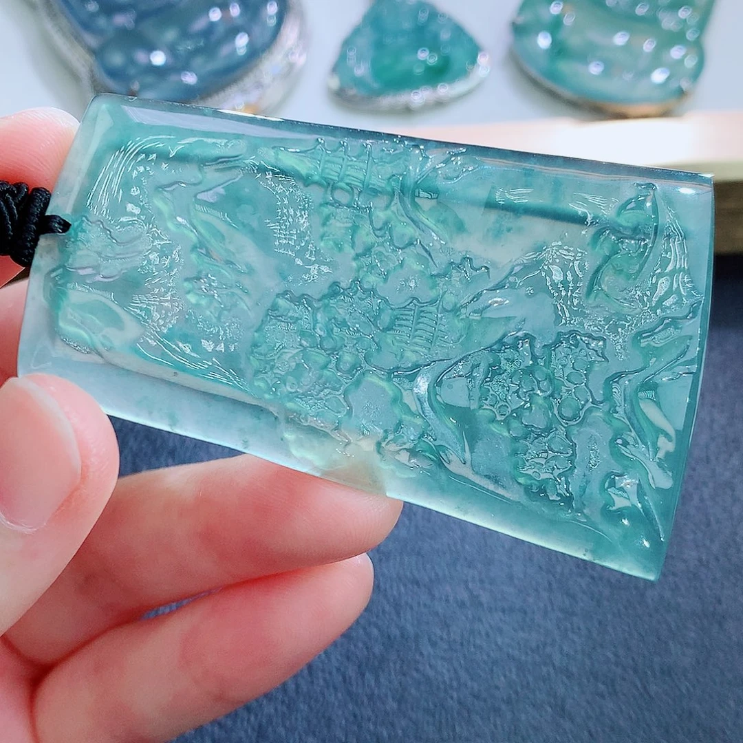 翡翠未镶嵌颈饰翡翠