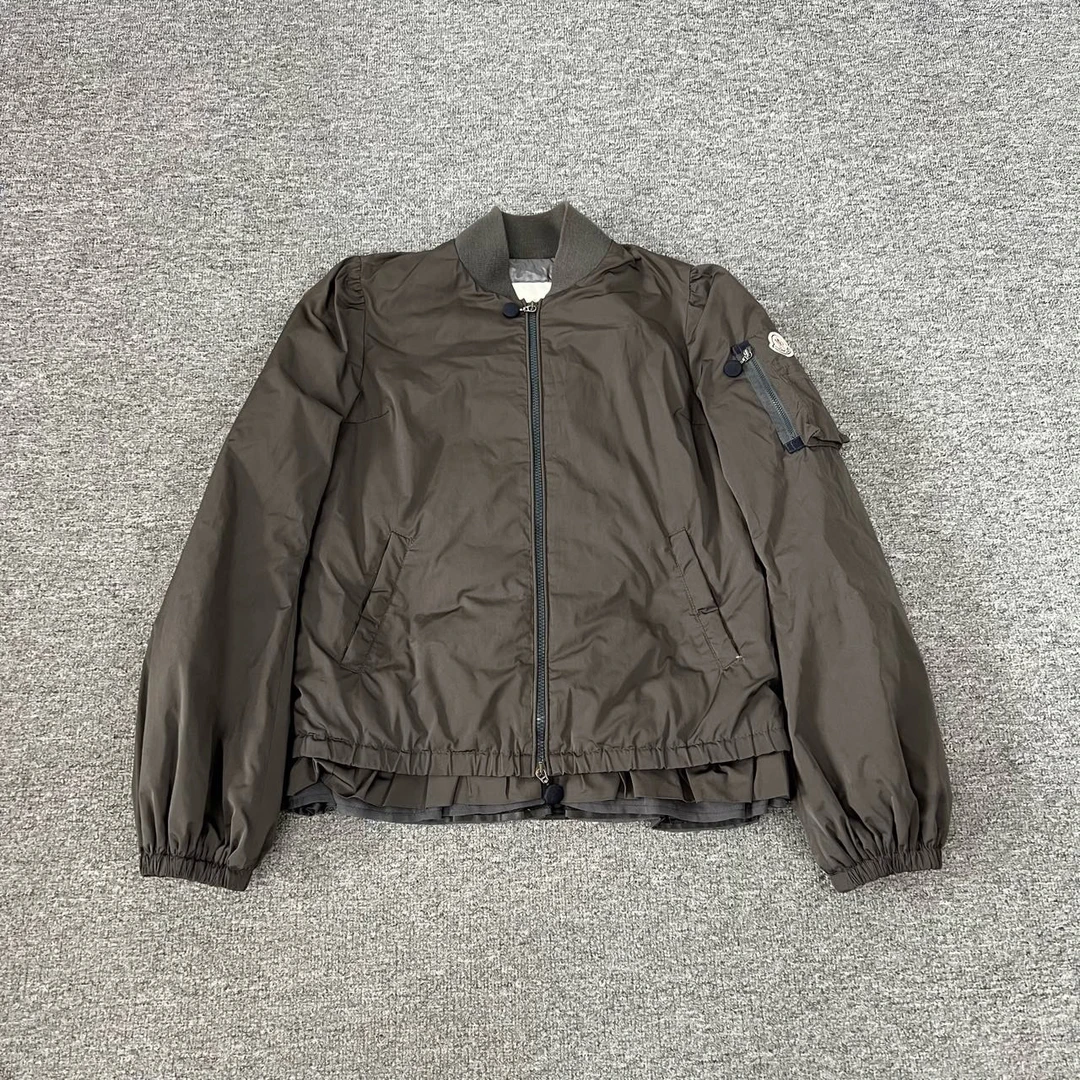 99新 AMIPARIS Moncler 蒙口 短款 飞行员羽绒服 99新 1码