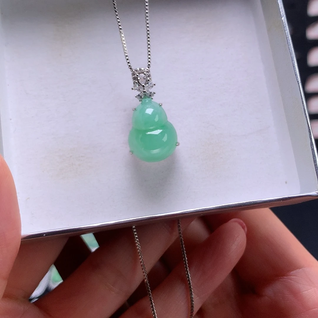 颈饰银S925镶嵌翡翠111111111