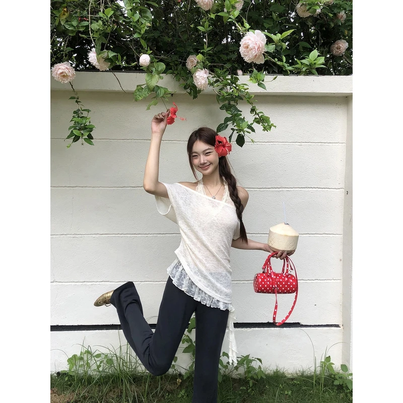 【灵感日记T恤+蕾丝背心】纯欲风挂脖飘带蕾丝显瘦修身薄款T恤上衣