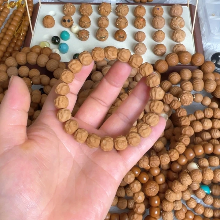 猴头核桃吊坠全品龙蛇之变