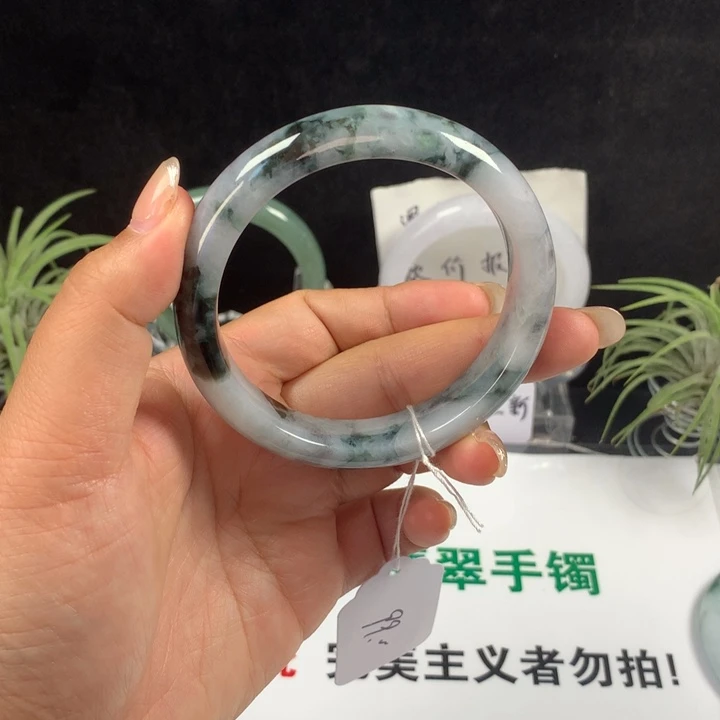 未镶嵌手镯翡翠011