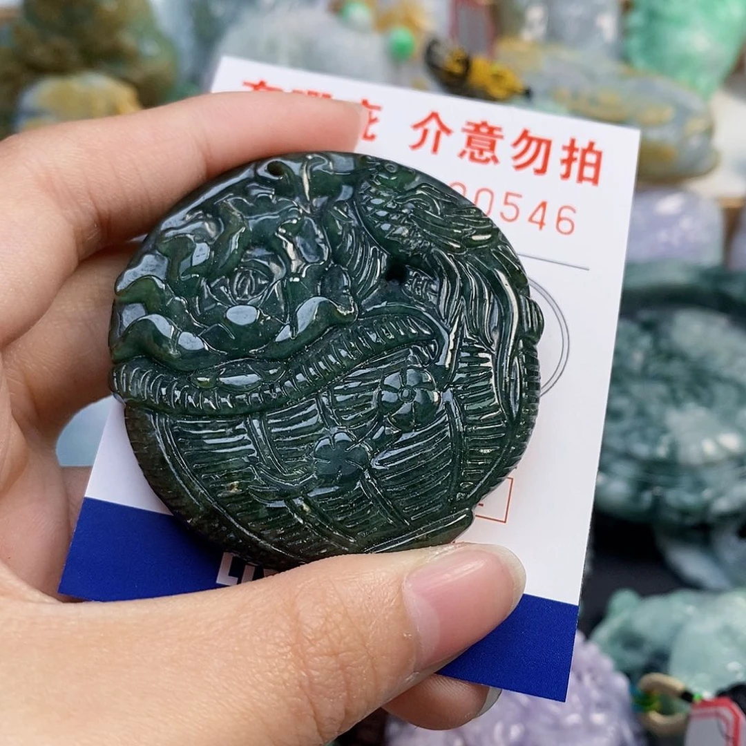 吊坠(不含链)未镶嵌翡翠