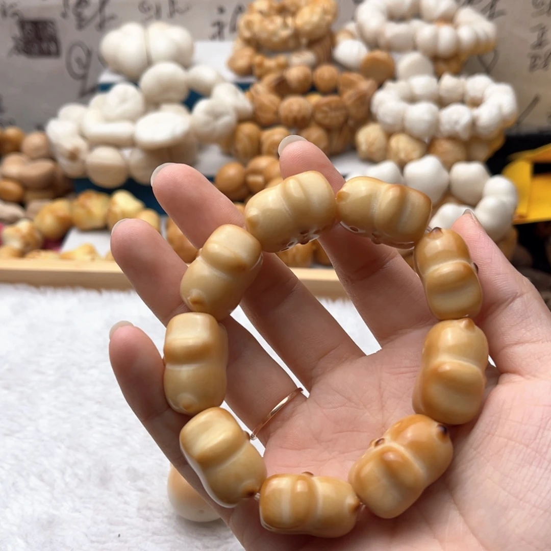 小***萝吊坠菩提根/象牙果
