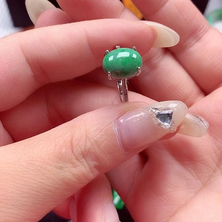 翡翠银S925镶嵌颈饰翡翠