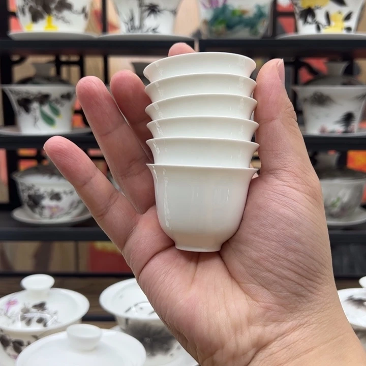 22个小兰花杯子一套