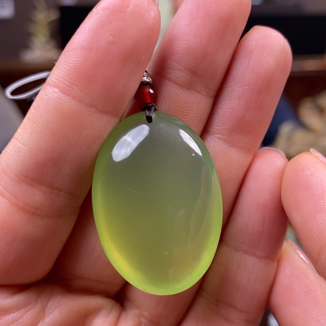 勇***戏未镶嵌蛇纹石玉挂件