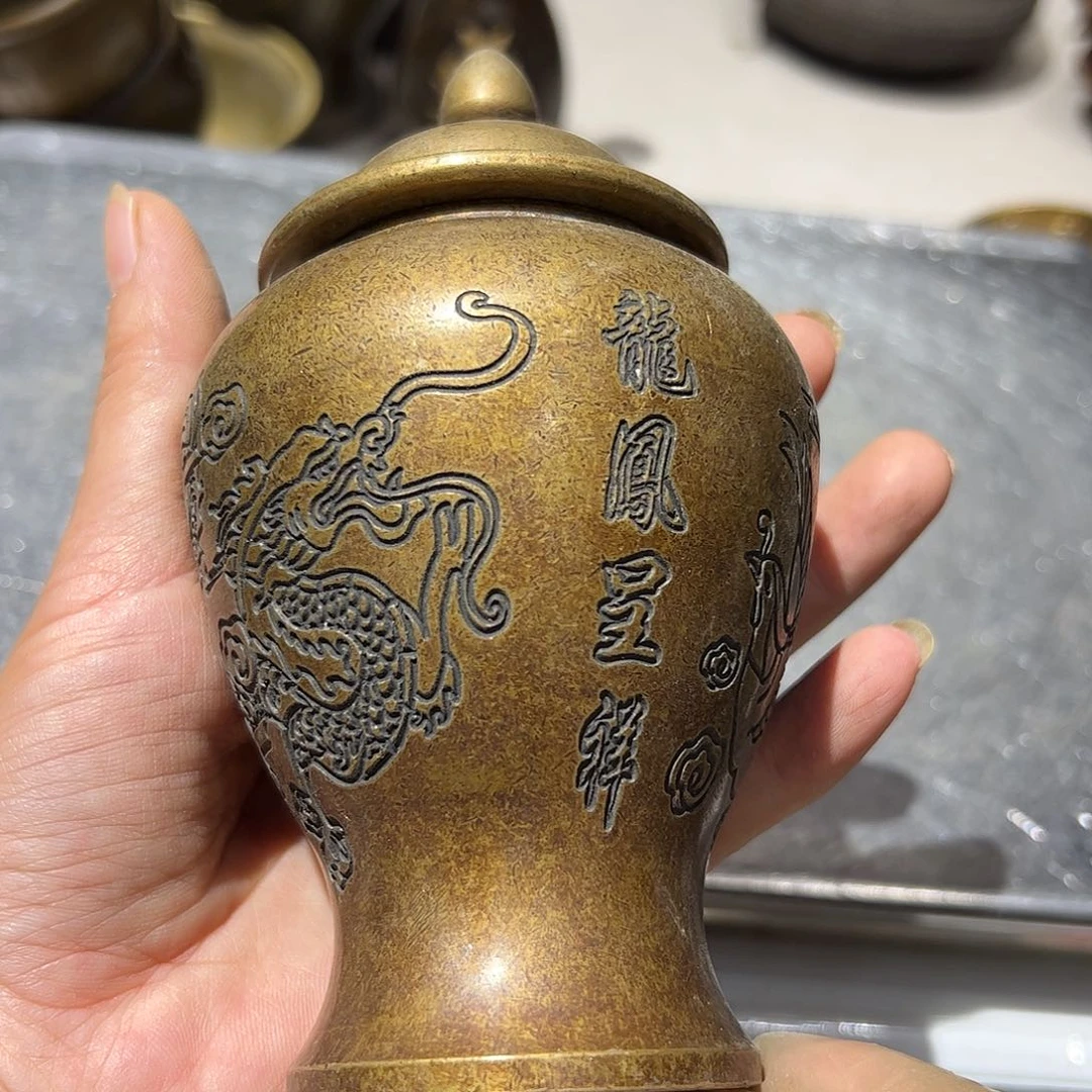 山**秀微瑕疵黄铜摆件工艺品