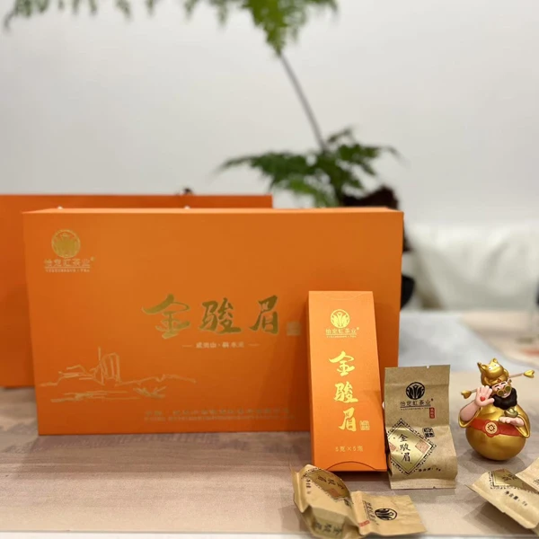 正宗金骏眉红茶2024武夷红茶口粮茶桐木关红茶蜜香型黄金芽礼盒装