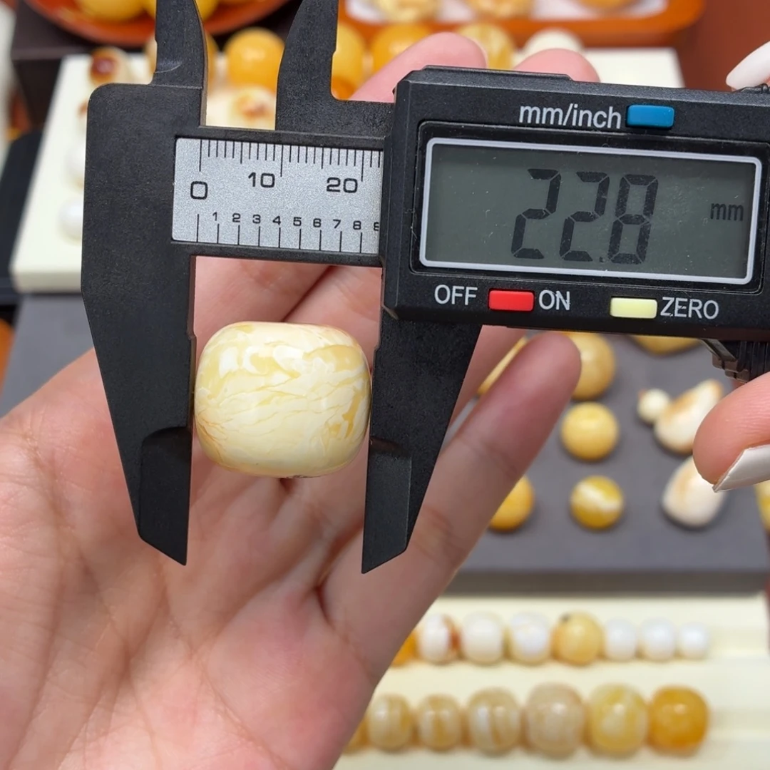 琥珀未镶嵌珠宝奇石焦皮虎皮纹墩子22.8mm