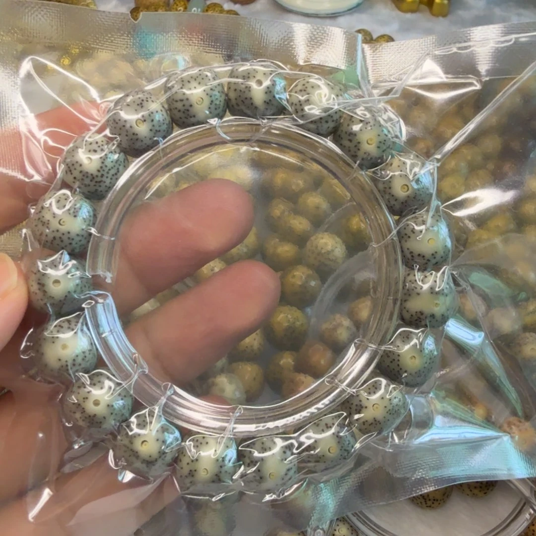 用***哥手串星月菩提糯冰石玉料星点货13/12