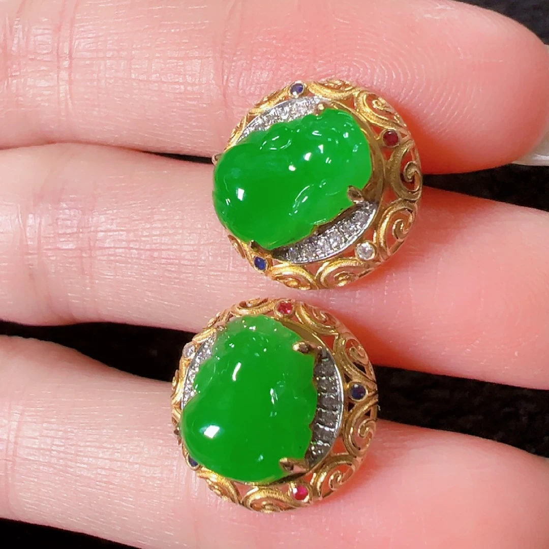 翡翠18K金镶嵌耳饰签收后24小时鉴赏期，过时不退