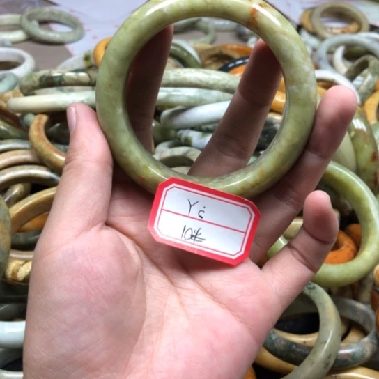未镶嵌蛇纹石玉手镯Y*