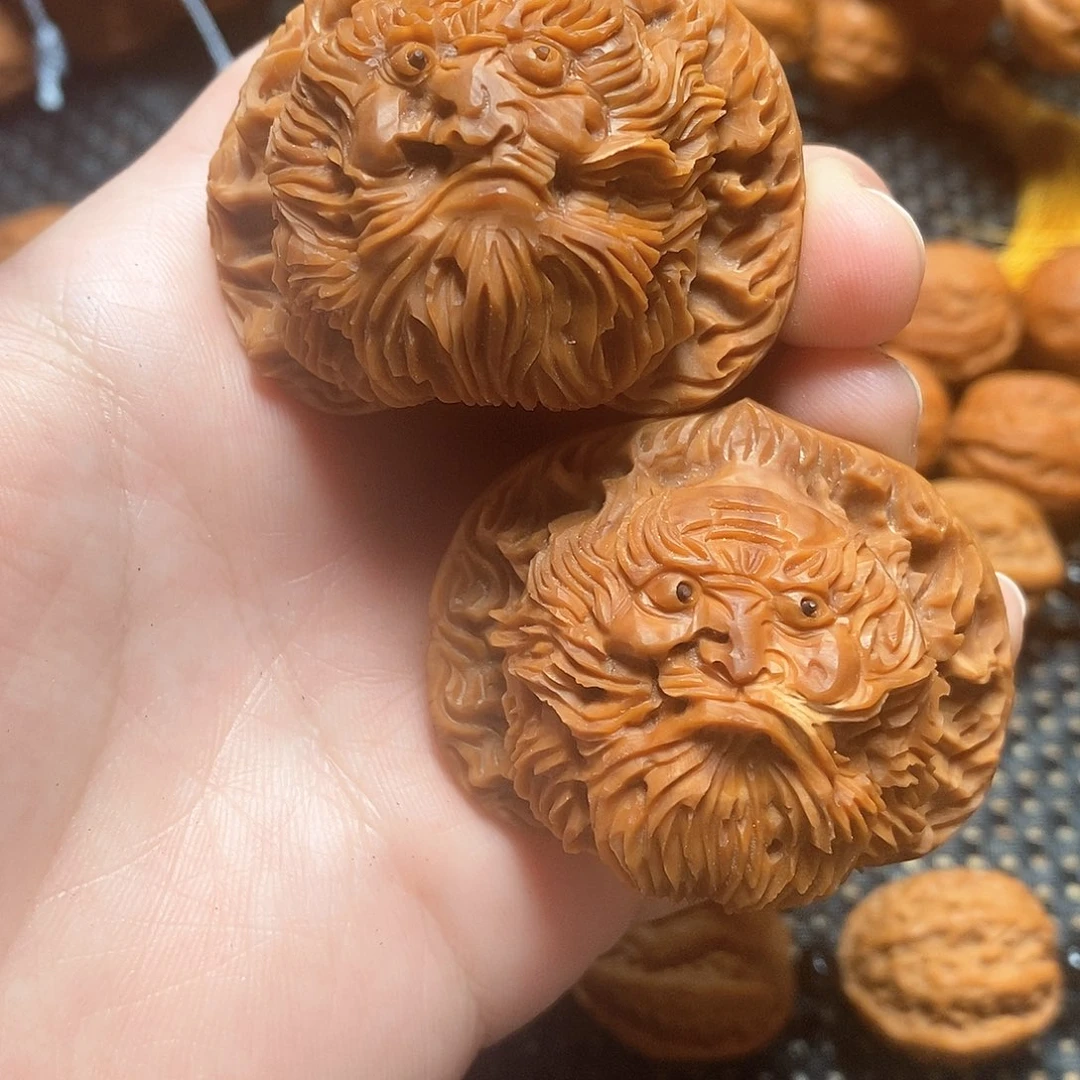 文玩核桃手串狮头