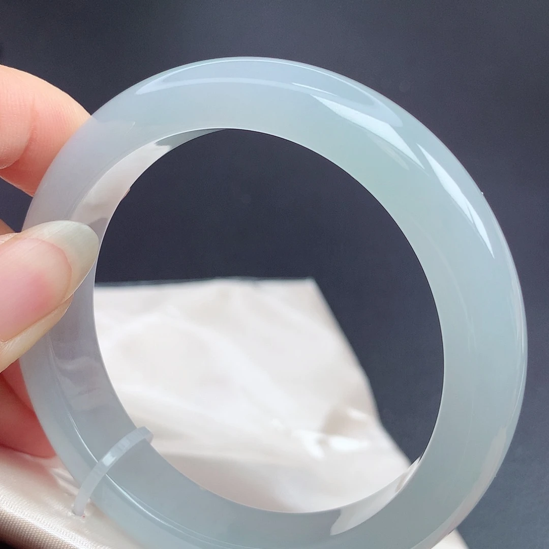 翡翠未镶嵌手镯56.8圈口