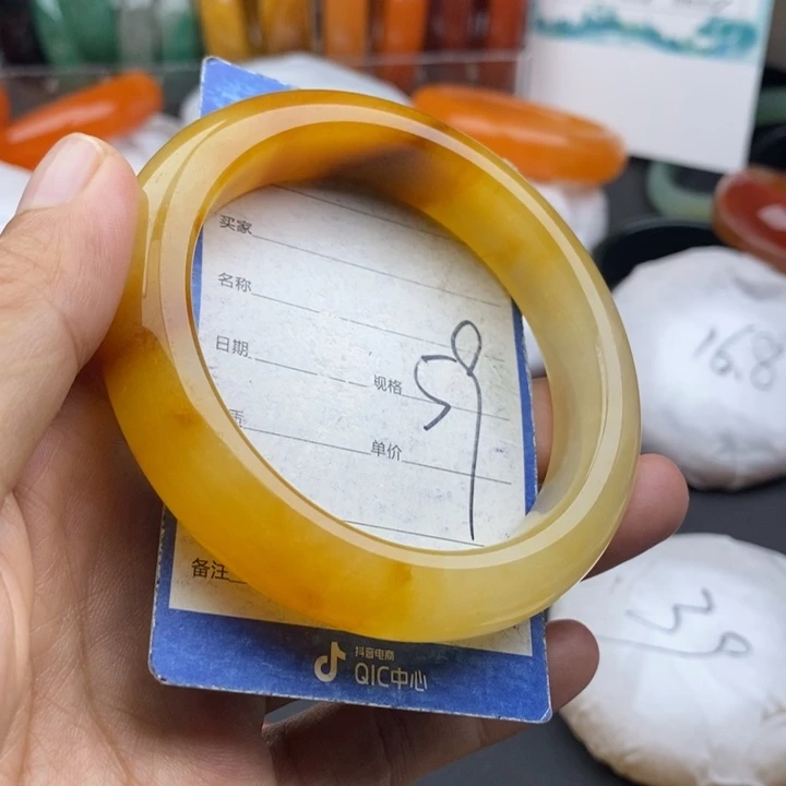 石英质玉未镶嵌手镯