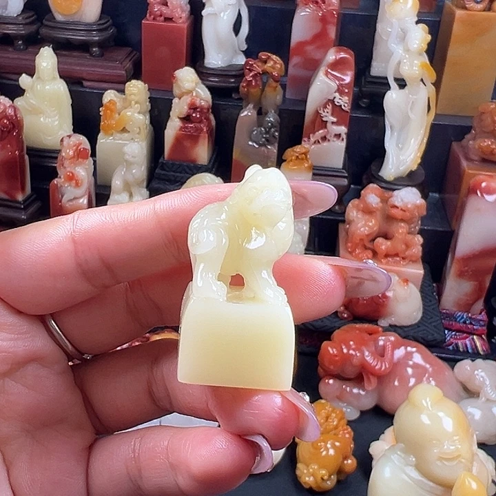 寿山石老性芙蓉石