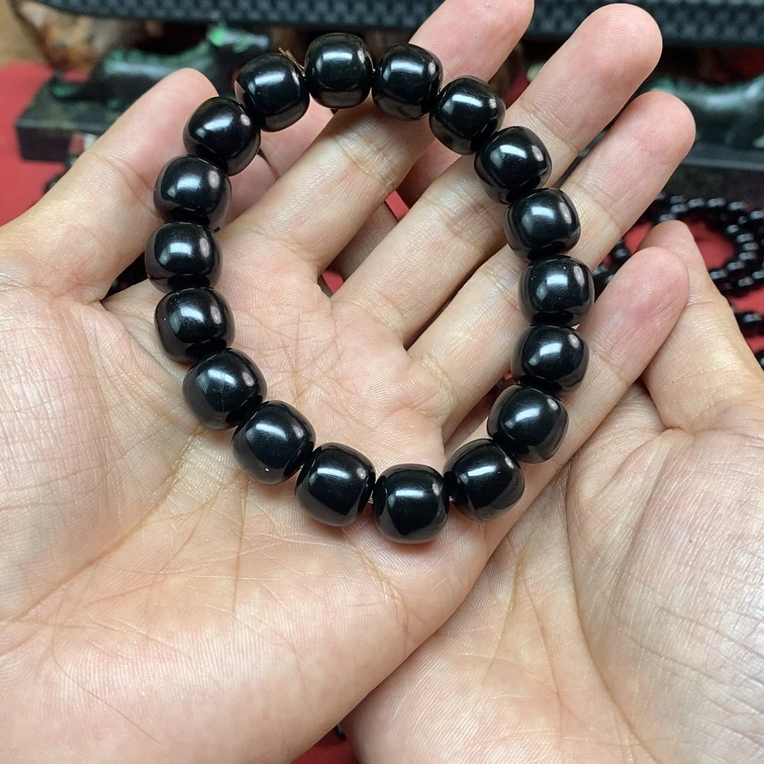 青***歪未镶嵌手链和田玉