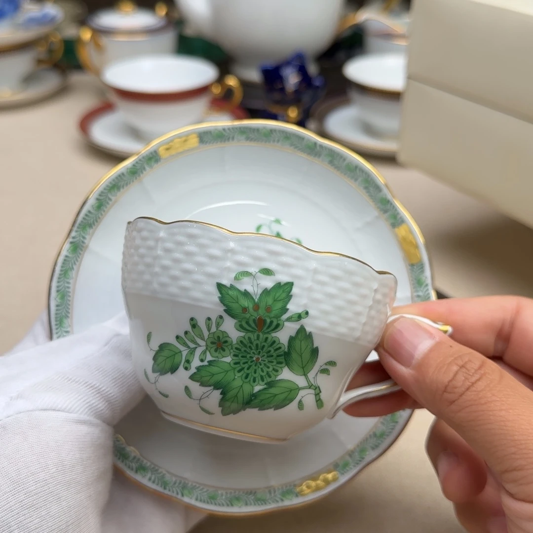 瓷片新号开播 点点关注