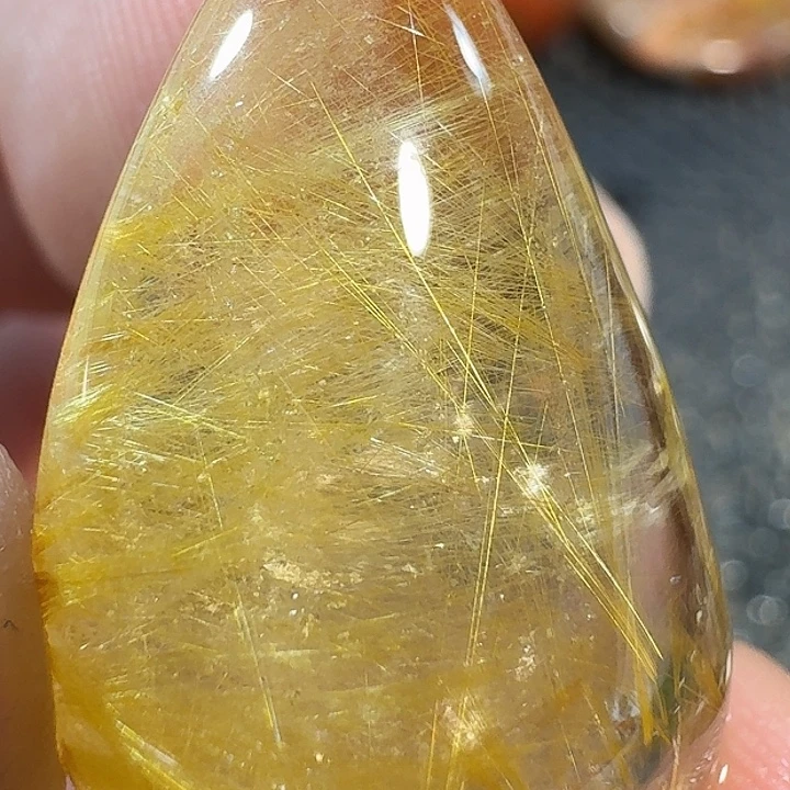 简***搭未镶嵌水晶颈饰你