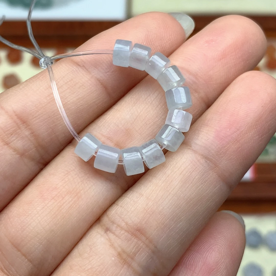 吊坠(不含链)未镶嵌翡翠小桶珠