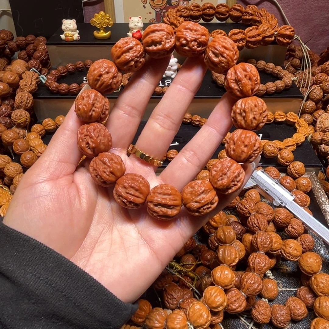 棋***手文玩核桃手串精品