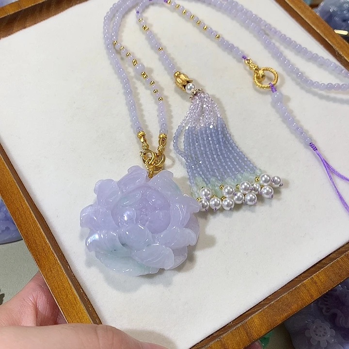 翡翠未镶嵌颈饰翡翠吊坠