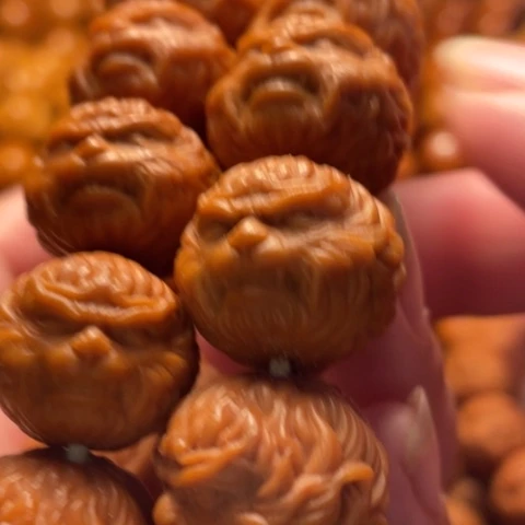 手串猴头核桃牛**桃舞台