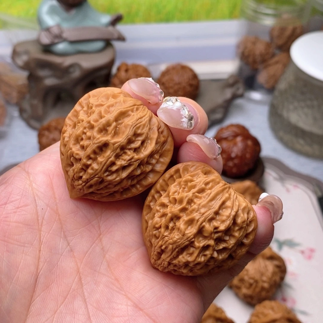 【闪购商品】文玩核桃把件?****金牛