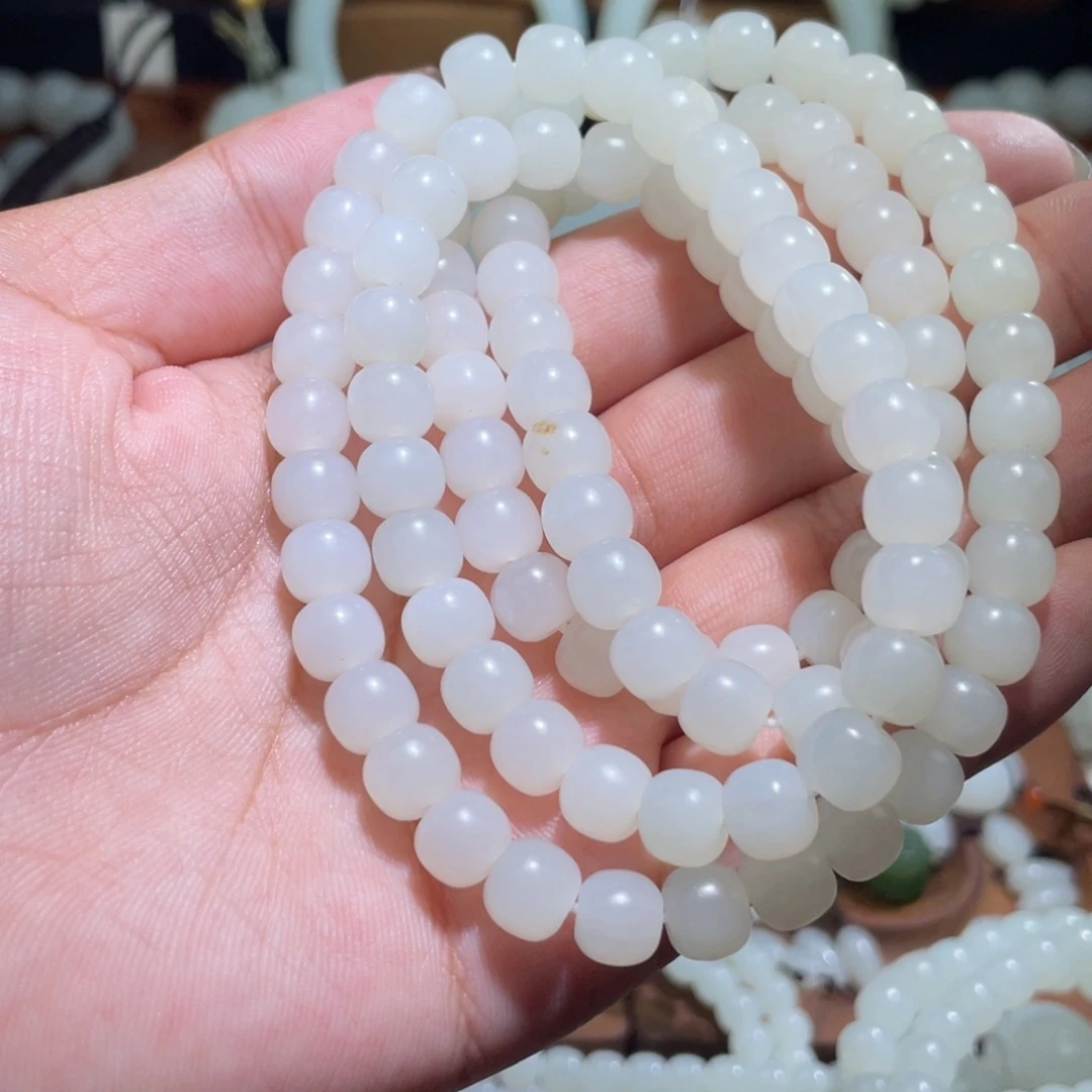 李***怪和田玉未镶嵌手链