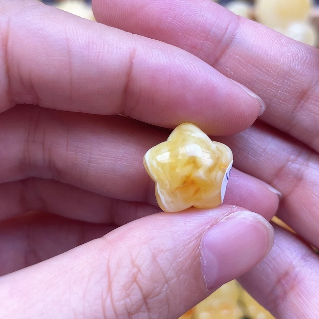 未镶嵌琥珀裸石蜜蜡