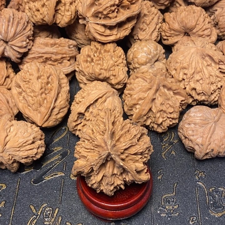 z***x文玩核桃吊坠文玩核桃异形单只