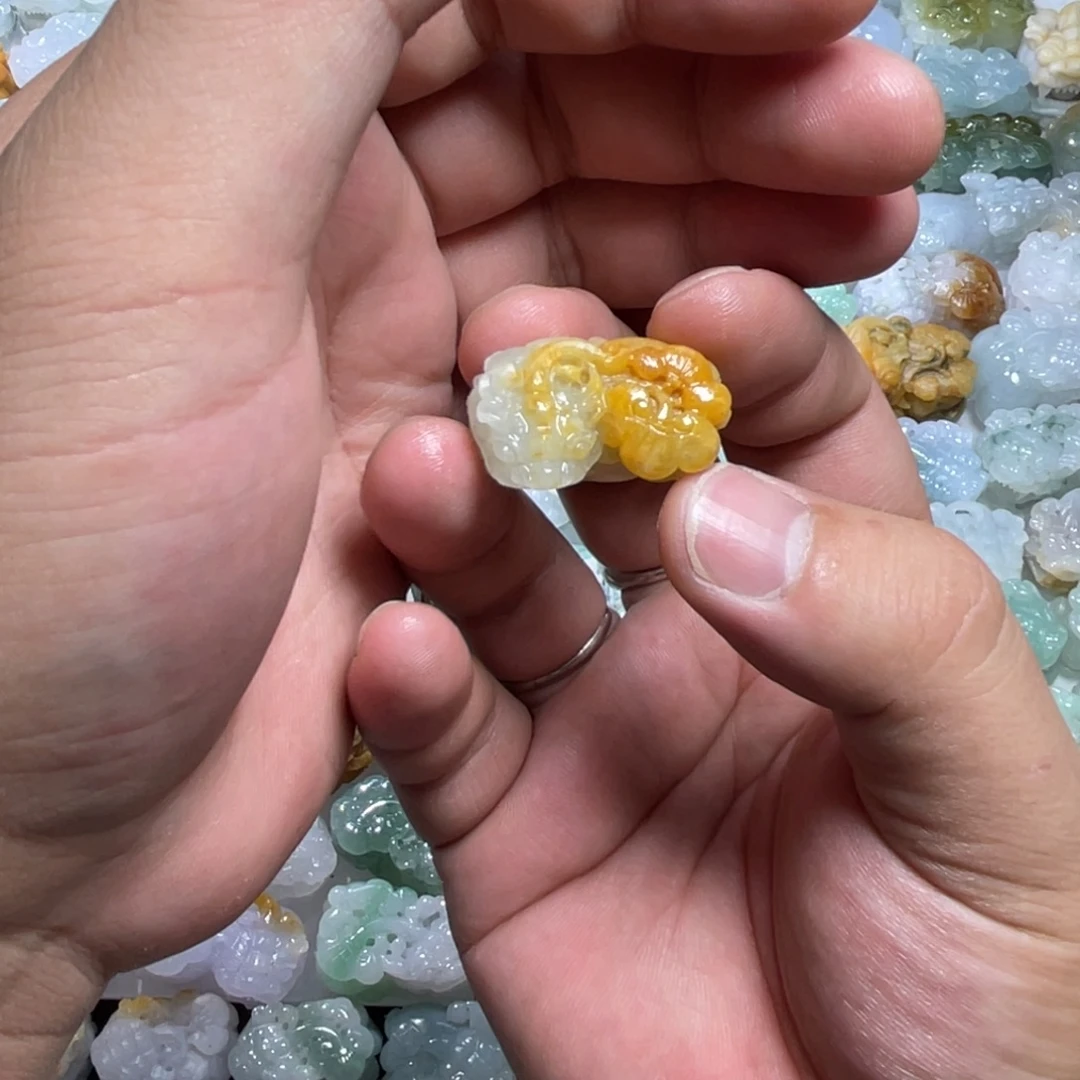 定制翡翠未镶嵌天然