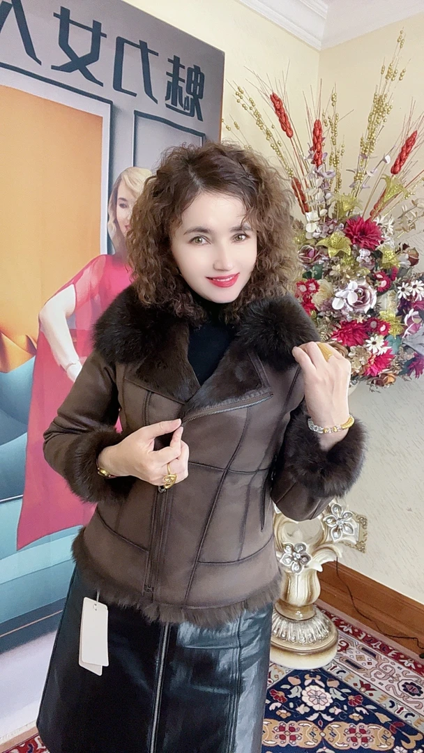 MODA KIZ 加绒秋冬修身通勤风拼接大衣大毛领冬季短外套时尚V领