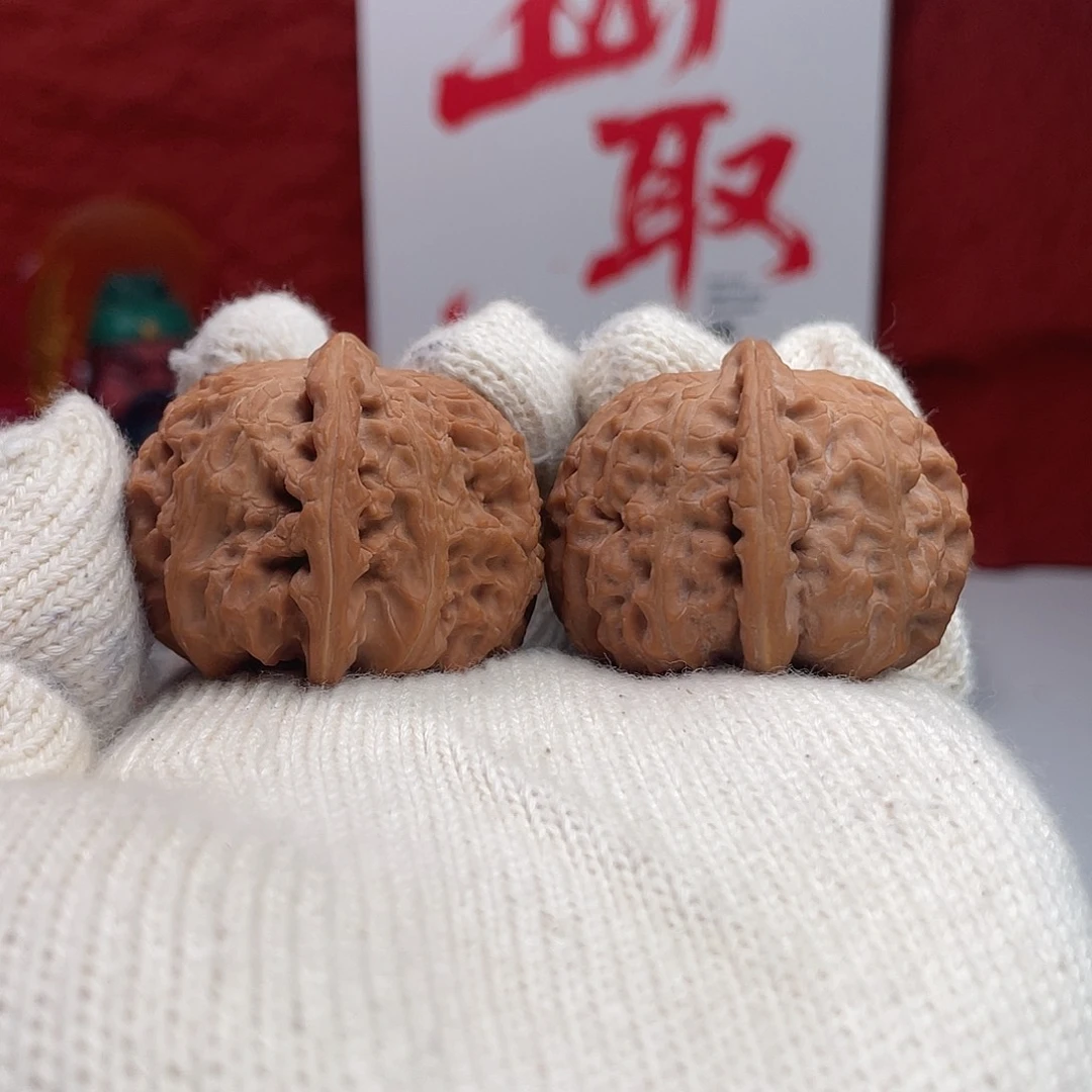 文玩核桃吊坠誠*三角白40