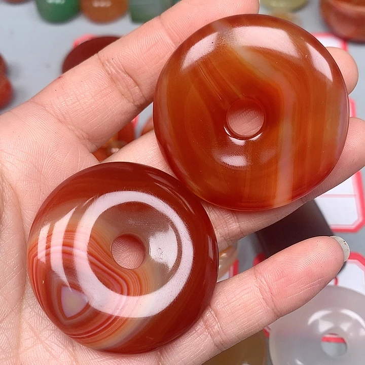 英***就玛瑙/玉髓未镶嵌颈饰