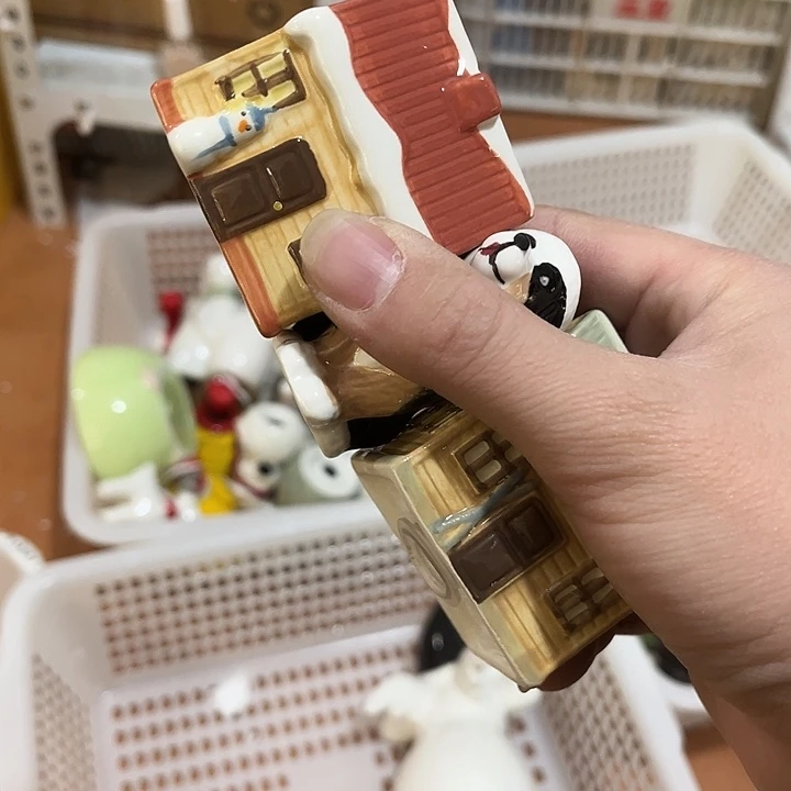 陶瓷微瑕摆件介意慎拍木**?