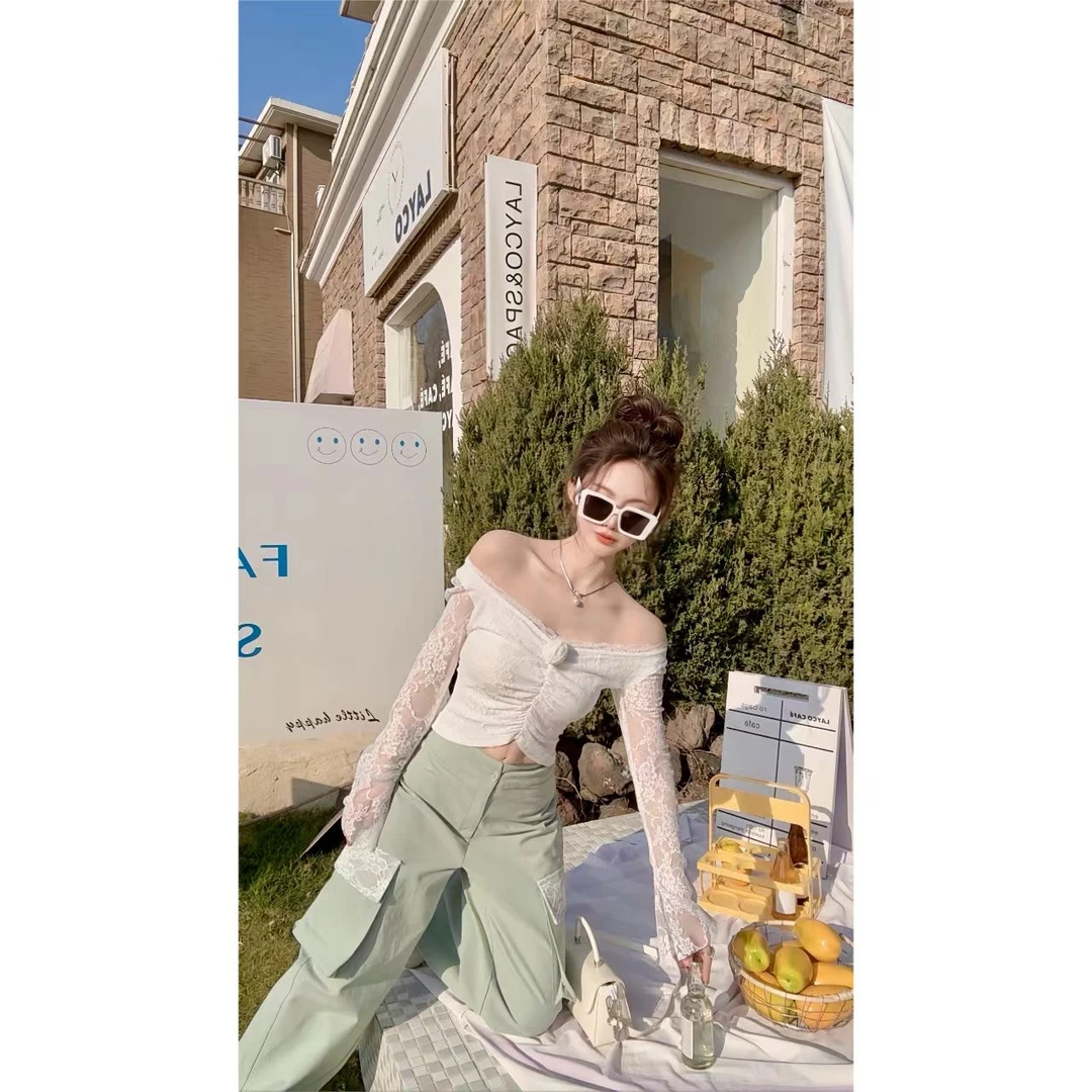 睿夕【缀梦~】 韩版纯欲性感辣妹风立体花朵蕾丝一字肩上衣