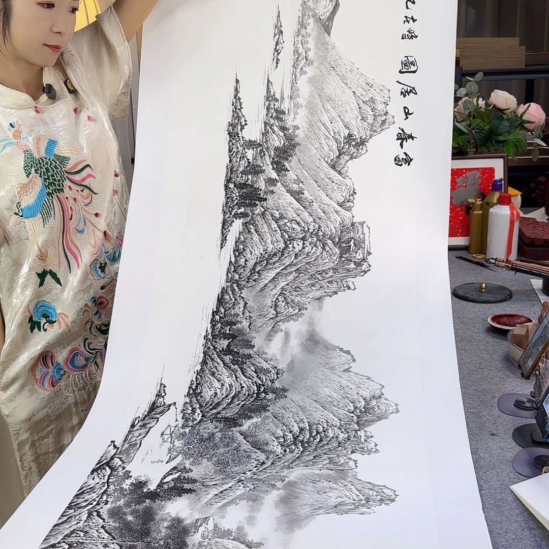 国画伊人阳亮水墨山水