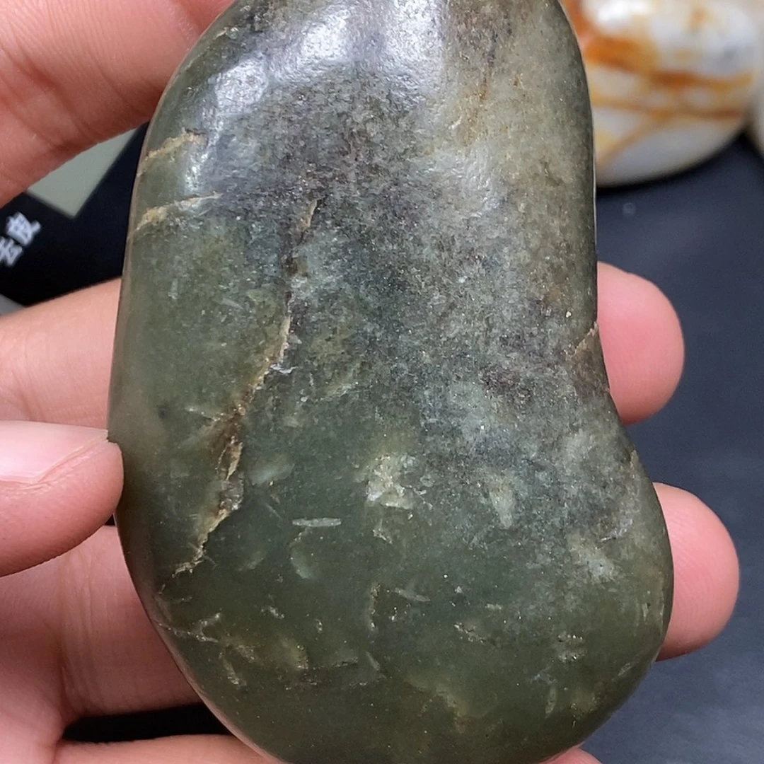 和田玉（糖玉）未镶嵌把件