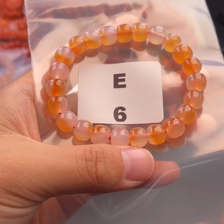 南红玛瑙未镶嵌多样性发货默认微瑕称重8mm