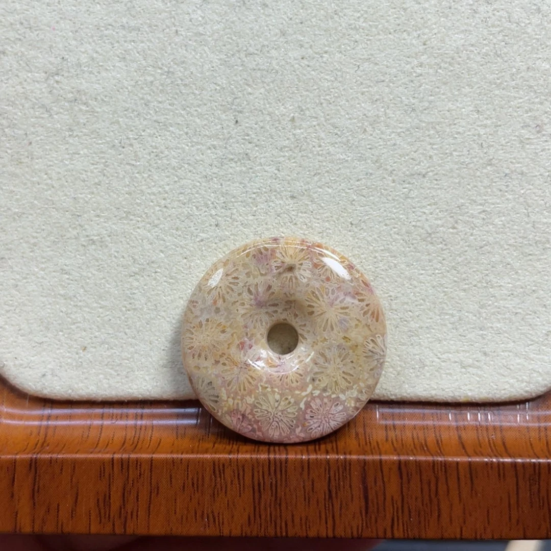 硅化玉未镶嵌颈饰k13