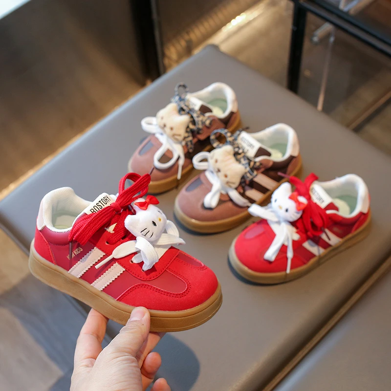 儿童运动鞋2025春季新款可爱卡通女童复古德训鞋时尚洋气红色板鞋