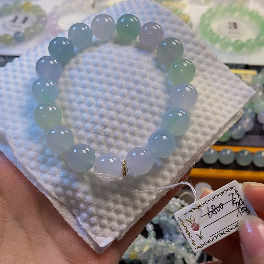 未镶嵌定制翡翠翡翠.