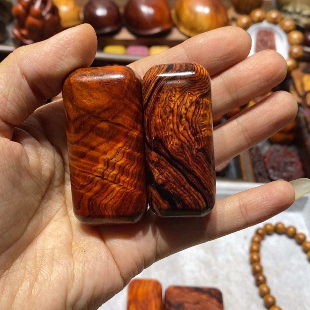 齐***胜微凹黄檀（南美大红酸枝）