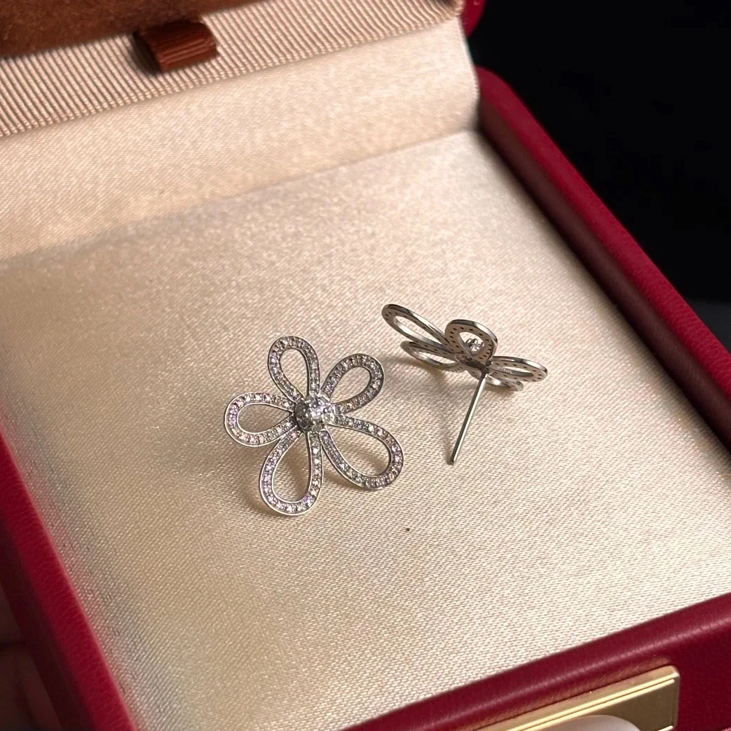 【KK珠宝】大号格桑花耳钉 zses00139