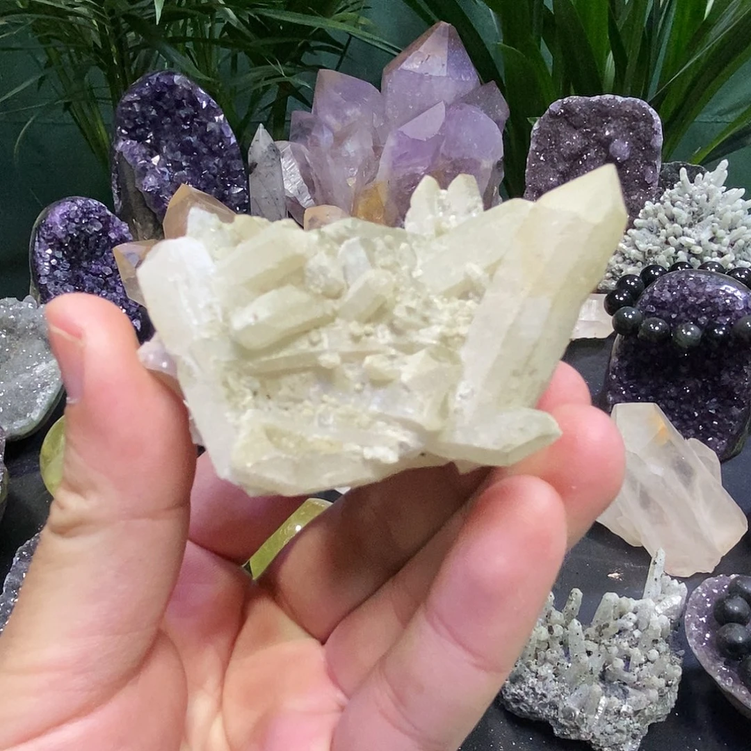 未镶嵌珠宝半成品水晶