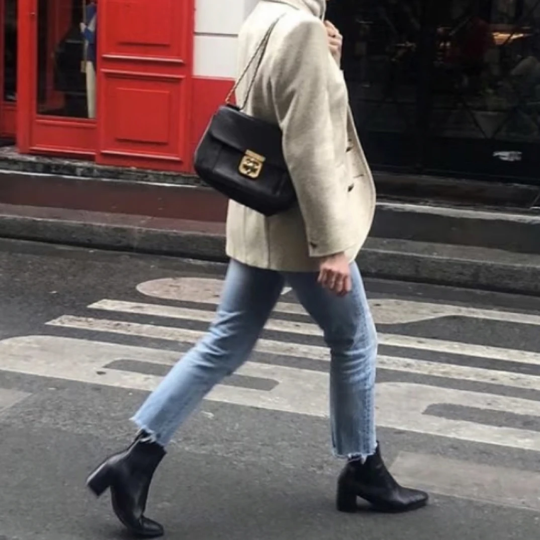 95新 Chloe/蔻依 95新复古链条黑金单肩斜挎包（大号）56021859