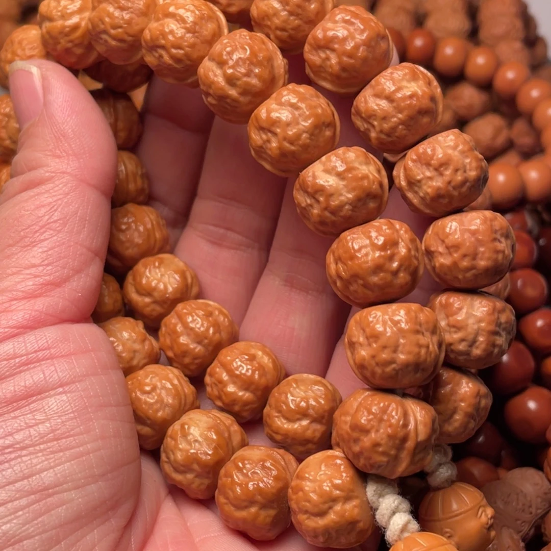 晴***_崖柏猴头核桃在此